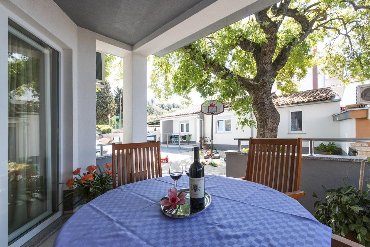 Carmen Apartment