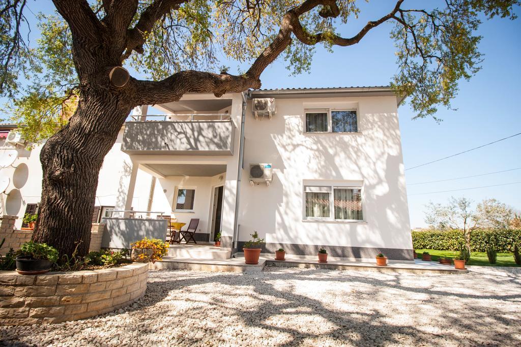 Apartment Carmen Pula